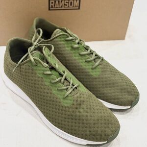 Ransom Field Lite R1310M  Men Sneakers Color Olive Green / White